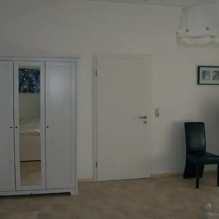 Vahls Mika * Elmenhorst (Nordvorpommern)