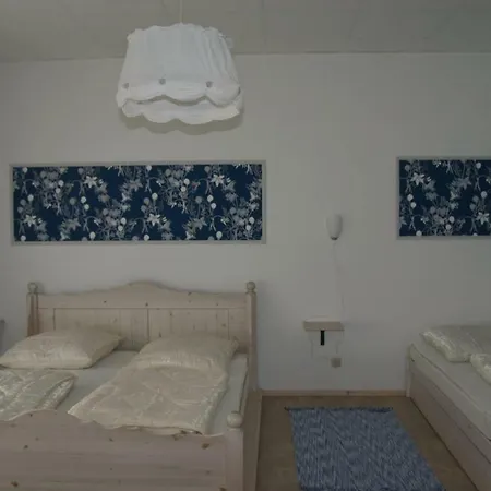 Vahls Mika * Elmenhorst (Nordvorpommern)